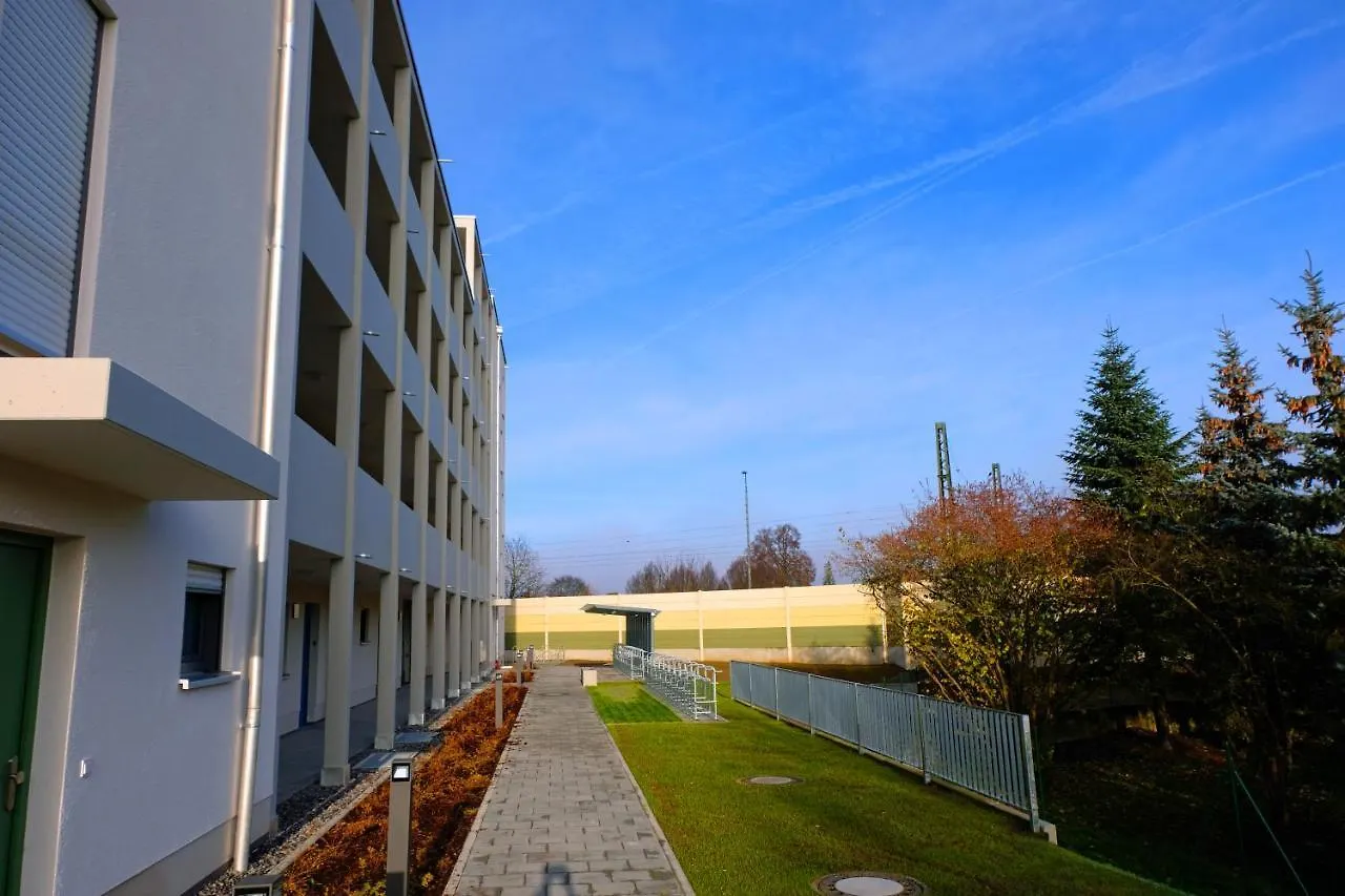 Design Apartment Nr 2 Mit Terrasse Und Parkplatz Straubing 0*,